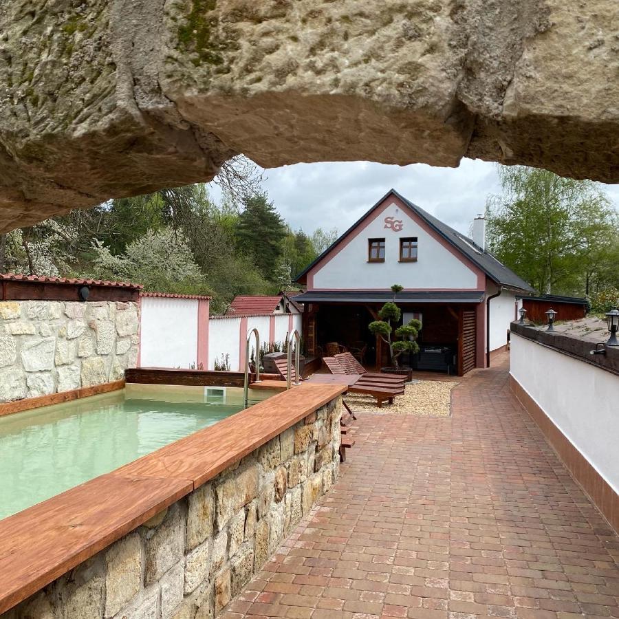 SG chalupa ŠTIKOV - Podkrkonoší - s celoročním privátním wellness Nová Paka Exterior foto